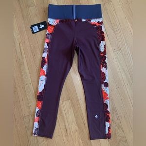 NWT 4 FOURLAPS Pylo Legging in Fudge/Peonies/Smoke with phone/key pockets Size M